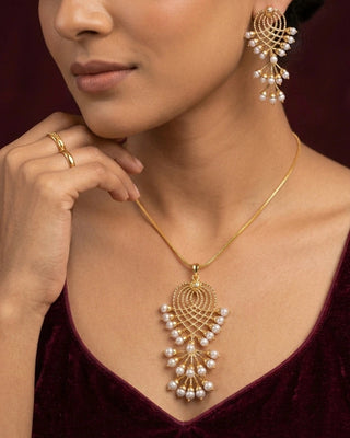 Traditional Ethnic Rajwadi Aarzoo Pendant Set