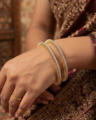 Premium Solitare Two Tone Lightweight Bangle Set – Umika
