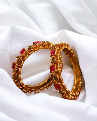 RED RAJWADI EXCLUSIVE BANGLES - Zevarly