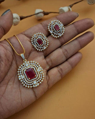 Aaira Endless Splendor Pendant Set - AD Pendant Set | Pendant Close-Up | Buy Online India | Zevarly