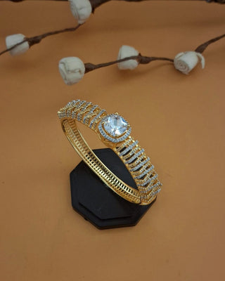 Zevarly Avneet Free Size Openable AD Bracelet