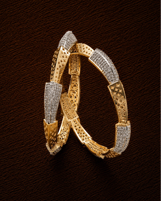 Premium Light Weight Fine Finish Ganga Jamuna Bangle Set – Xiti