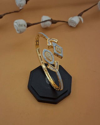 Diva Spacious CZ Dazzling Bracelet - AD Necklace Set | Full Set View | Buy Online India | Zevarly