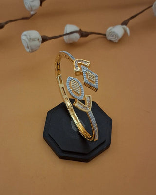 Modern Elegance AD Bracelet -Umaani