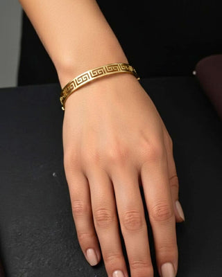 Eshvika Grace-Fit Anti Tarnish Bracelet - AD Bracelet | Main Product View | Buy Online India | Zevarly