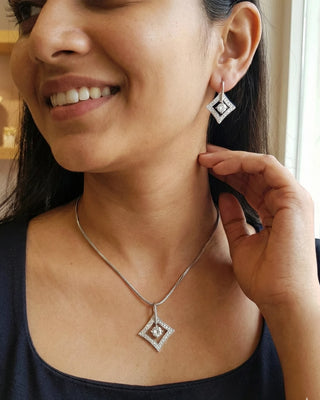 Zevarly Glowing Ember Pendant Set -Sonam