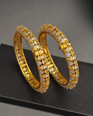 Gokhuru Openable American Diamond Bangles Main Image