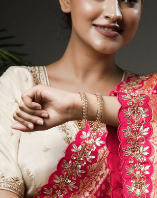 Zevarly Aksa Leaf American Diamond Bangles