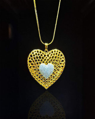 Heart's Key Locket - AD Pendant Set | Detail Close-Up | Buy Online India | Zevarly