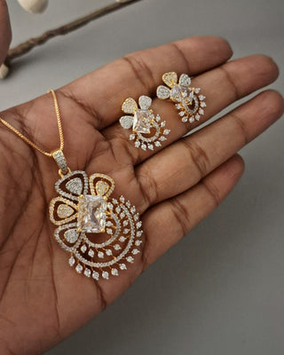 Maahi Big Sworski Crystal Pendant Set - AD Pendant Set | Pendant Close-Up | Buy Online India | Zevarly