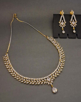 Necklace Set designed by Zevarly Front-view