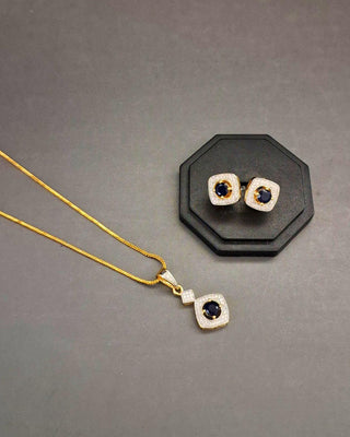 Neha Gemstone Pendant - AD Pendant Set | Detail Close-Up | Buy Online India | Zevarly