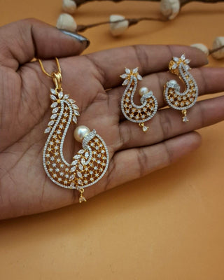 Nidhi Native Zircon Pendant Set - AD Pendant Set | Pendant Close-Up | Buy Online India | Zevarly