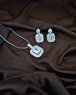 Noor Pendant Set - AD Pendant Set | Full Set View | Buy Online India | Zevarly