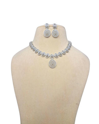 Exquisite Necklace Set Product Image 1