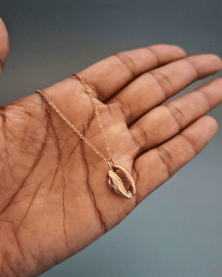 Rhea Seashell Rose Gold Anti Tarnish Pendant - AD Pendant Set | Pendant Close-Up | Buy Online India | Zevarly