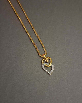 Sophisticated Zevarly Pendant With Chain in Jewelry Box