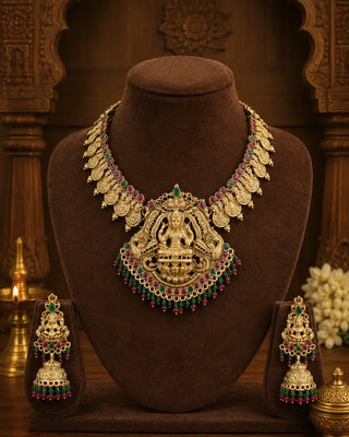 Traditional Goddess Temple Art Bridal Set - Nayantara