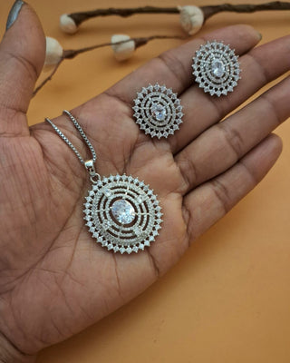 Treasure Oval Pendant Set - AD Pendant Set | Pendant Close-Up | Buy Online India | Zevarly