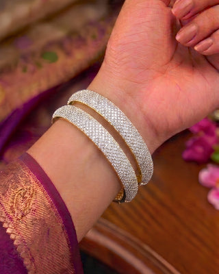 Zevarly Anshika Broad AD Bangles Set