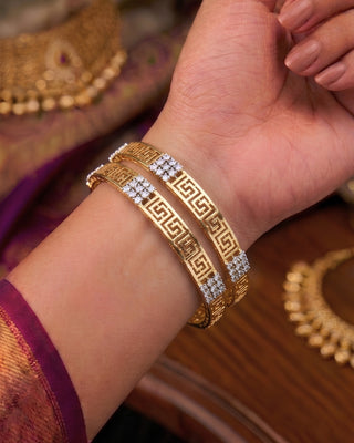 Premium Pattern Spark Line AD Bangles - Manisha