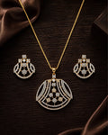 Zevarly NIshima Crystal Embellishments Pendant Set