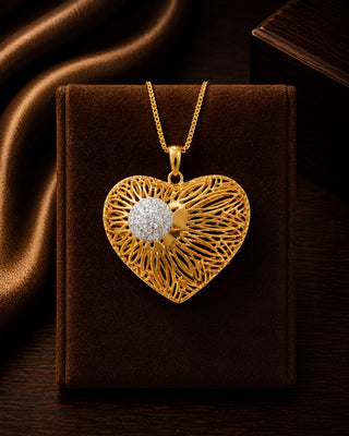 Zevarly Anchal Locket with Chain