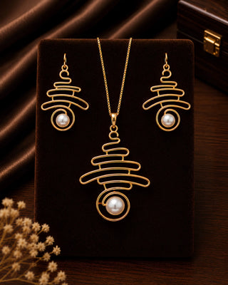 Zevarly Isha Pearl Special Pendant Set