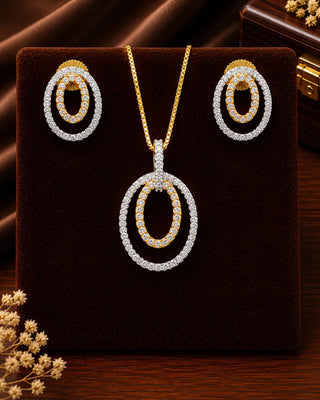 Zevarly Nisha Moon Pendant