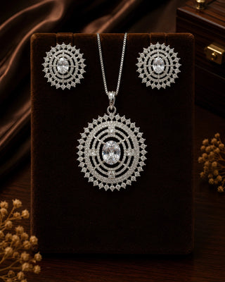Zevarly Treasure Oval Pendant Set -Aashni