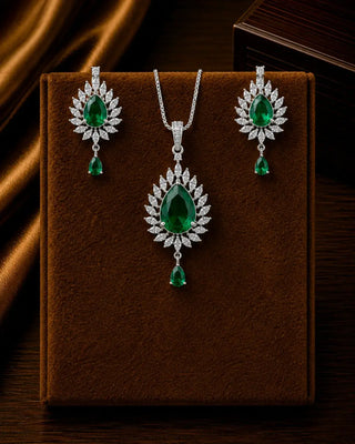 Preity Shape Pendant Set With Chain -Romi
