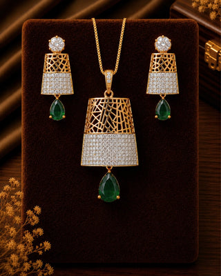 Turkish Art Lamp Style Emerald Pendant Set - Meenal