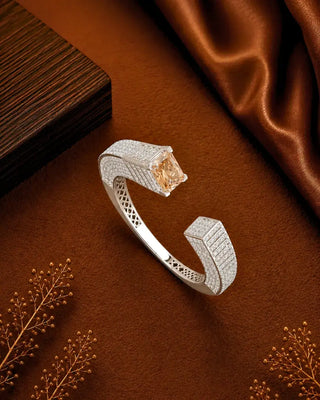 Unique Stylish Universal Size AD Bracelet - Maera