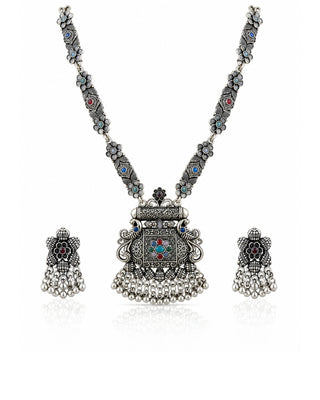 Puja Iconic Oxidized Necklace Set - Kaali