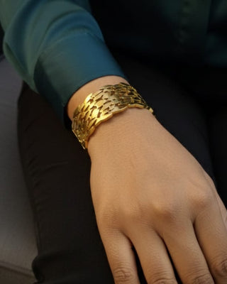 Veera Long Lasting Plating Bracelet - AD Bracelet | Main Product View | Buy Online India | Zevarly
