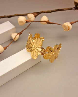 Vritika Grace Bracelet - AD Earrings | Side Profile View | Buy Online India | Zevarly