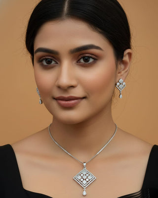 Zevarly Megha Rarity Pendant Set