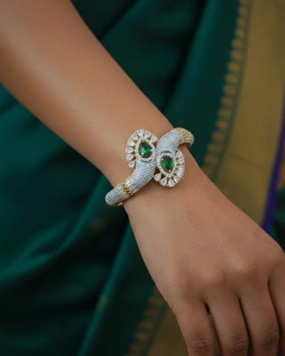 Zevarly Tanu Wide Openable AD Bracelet