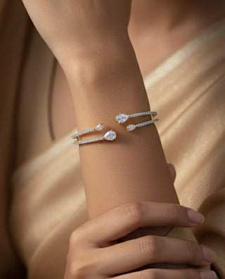 Zevarly Clara Inclusive AD Openable Bracelet