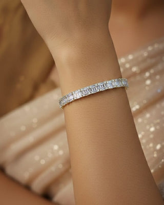 Zevarly Piper White impressing Openable AD Bracelet