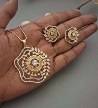 Zevarly Trisha Graceful AD Pendant Set
