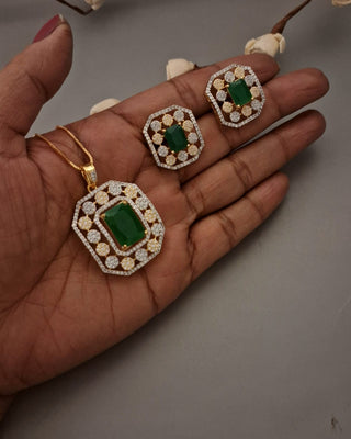 Zevarly Mrinal Modern Emerald Pendant Set