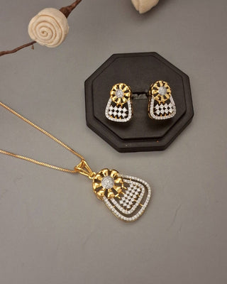 Zevarly Reyna Classic Gold Plated Pendant Set