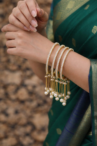 Zevarly Gargi AD Bangles