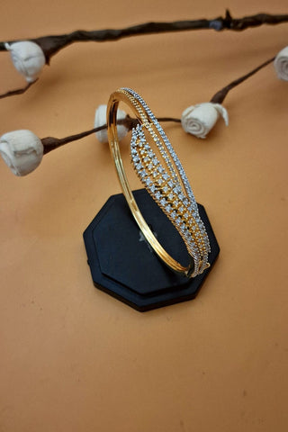 Zevarly Divya Wedlock Openable Free Size Bracelet