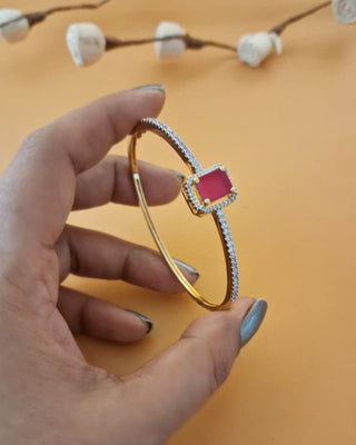 Zevarly Sonal Red Seductive Openable AD Bracelet