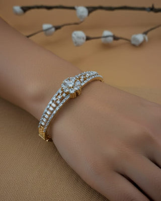 Zevarly Sadhna Floral Openable AD Bracelet