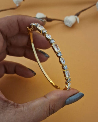 Zevarly Chaya Chic Openable AD Bracelet