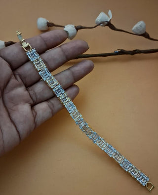 Zevarly Piper White impressing Openable AD Bracelet