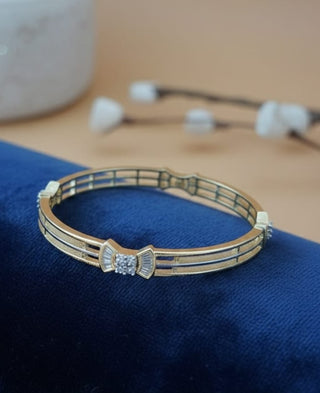 Zevarly Tanvi AD Kada